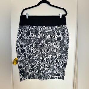 Calvin Klein Snakeskin Pencil Skirt- sz14